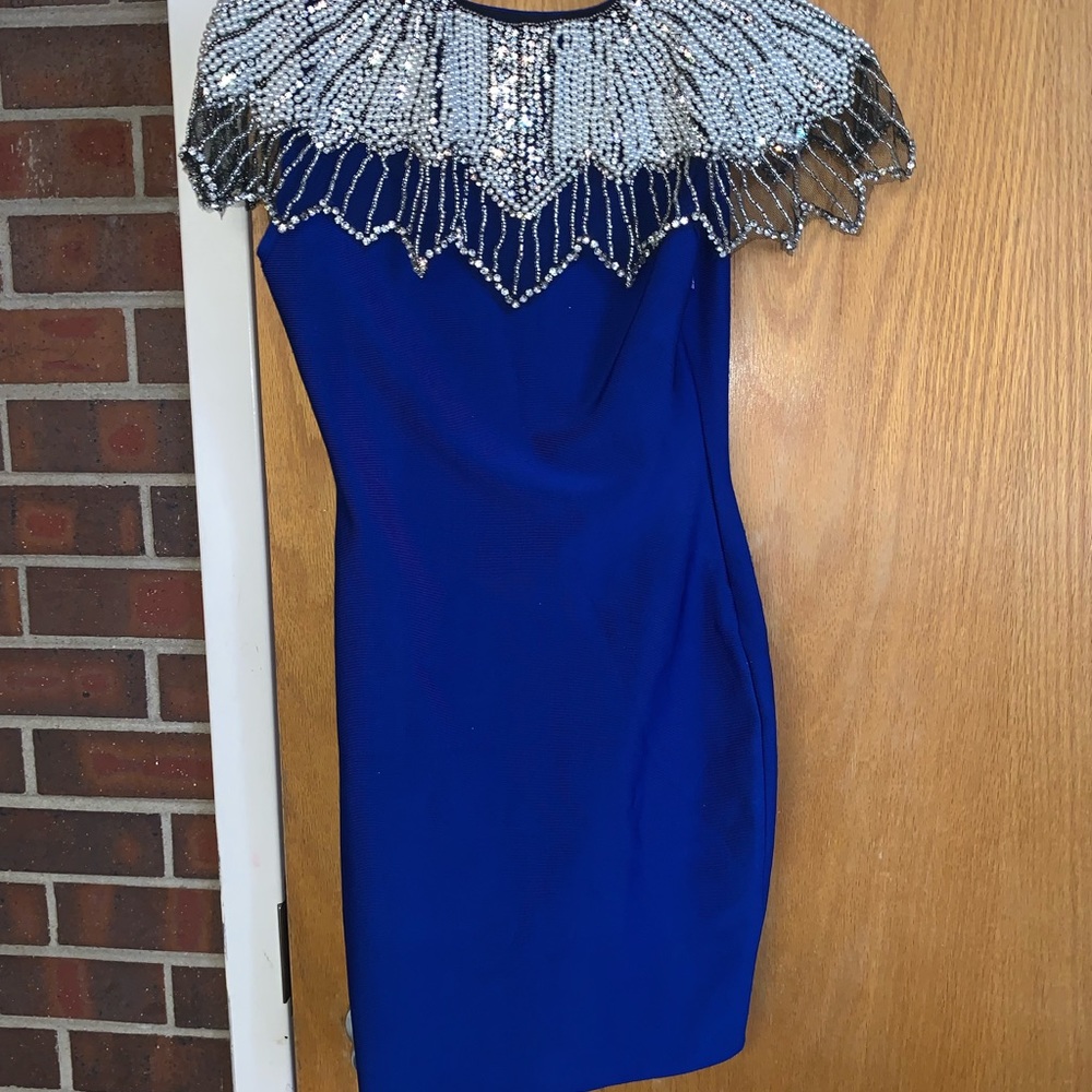 Blue dress with sparkles - Picture 2 of 2